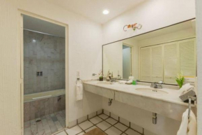 Beachfront Condo in Playacar Stunning Ocean Views 7112